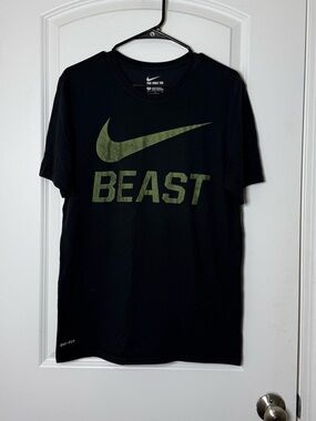 Men’s Nike tee